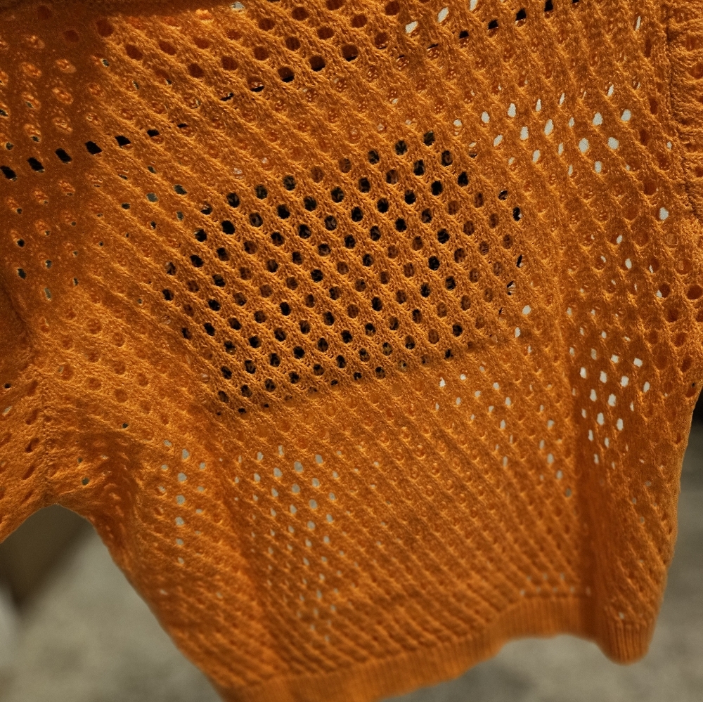Orange top